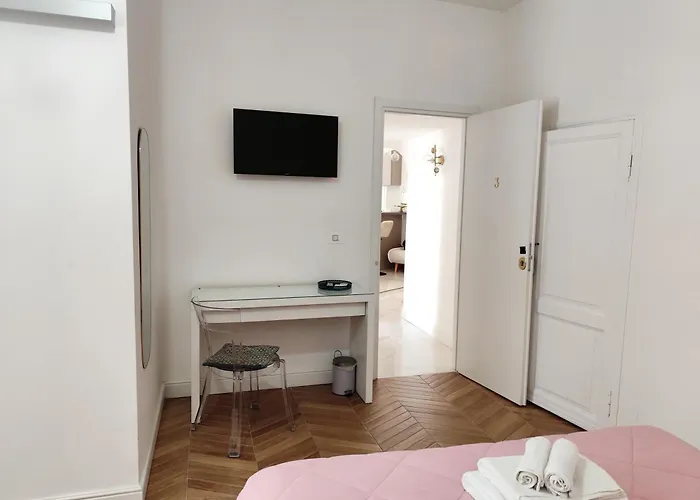 Pensjonat Vatican Eco 4*